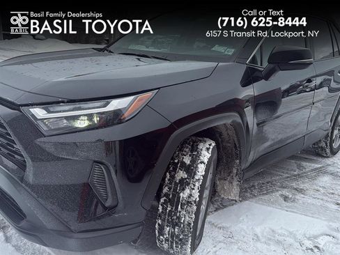 Used 2025 Toyota RAV4 XLE w/ Convenience Package image 1