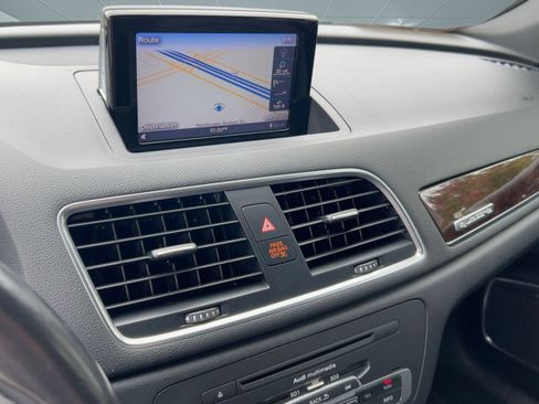 Used 2015 Audi Q3 2.0T Prestige w/ Prestige Package image 24