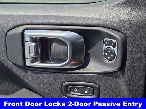 New 2025 Jeep Gladiator Sport image 19