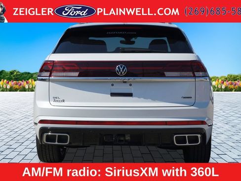 Used 2025 Volkswagen Atlas Cross Sport SEL Premium R-Line AWD/4WD image 4