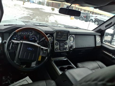 Used 2016 Ford F350 Platinum w/ Snow Plow Prep Package image 9