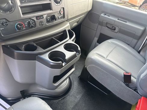 Used 2024 Ford E-350 and Econoline 350 Super Duty w/ Driver's Safety Package image 23