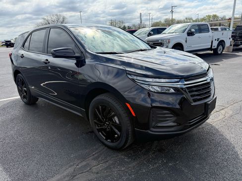 Used 2024 Chevrolet Equinox LS w/ LS Convenience Package AWD/4WD image 7