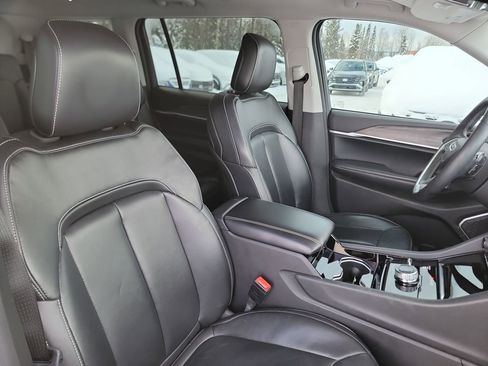 Used 2022 Jeep Grand Cherokee L Limited image 20