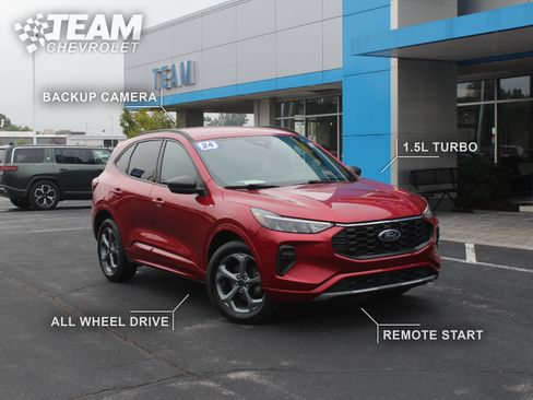 Used 2024 Ford Escape ST-Line w/ Tech Pack #1 AWD/4WD image 2