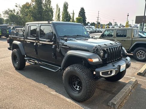 Used 2023 Jeep Gladiator Sport w/ Trailer Tow Package AWD/4WD image 1