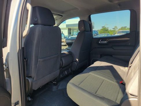 Used 2024 Chevrolet Silverado 1500 LT RWD image 23