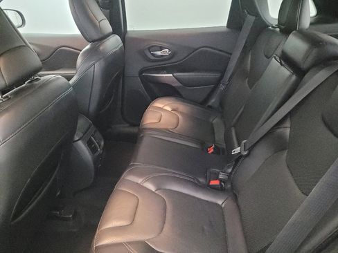 Used 2020 Jeep Cherokee Limited image 18