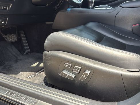 Used 2013 Lexus LS 460 L w/ Preferred Accessory Package RWD image 11