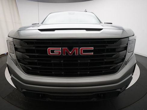 Used 2026 GMC Sierra 1500 Elevation AWD/4WD image 11