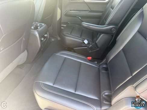 Used 2024 GMC Acadia Elevation FWD image 25