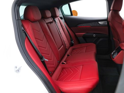 New 2026 Maserati Grecale Modena image 15