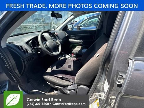 Used 2018 Mitsubishi Outlander Sport ES AWD/4WD image 9