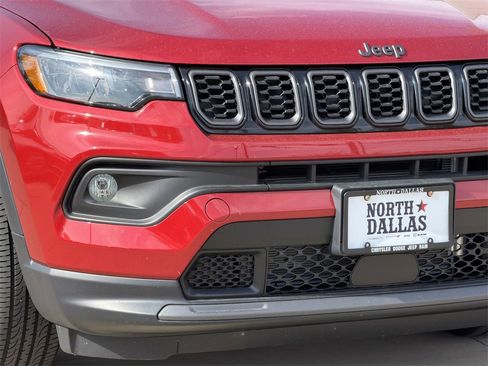New 2026 Jeep Compass Latitude image 7