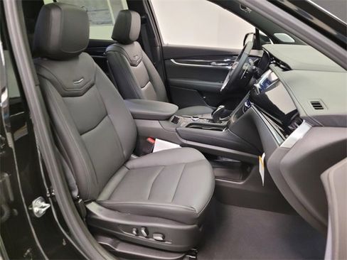 New 2025 Cadillac XT6 Sport w/ Technology Package image 14