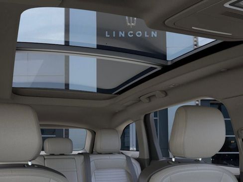 New 2025 Lincoln Nautilus Reserve w/ Jet Appearance Package image 22
