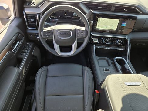 New 2024 GMC Sierra 2500 Denali w/ Denali Reserve Package image 9