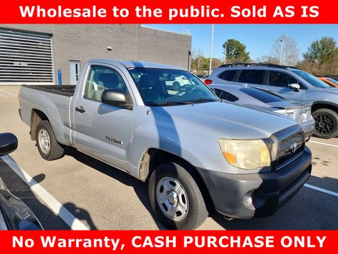 Used 2005 Toyota Tacoma 2WD Regular Cab image 2