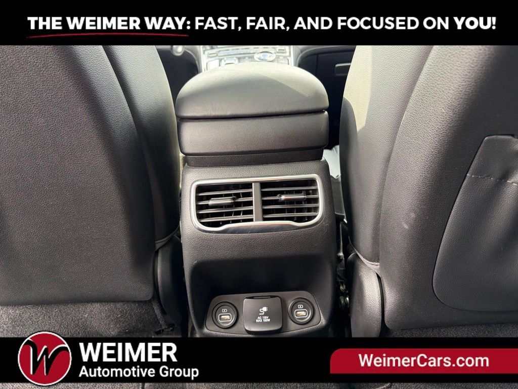 Used 2021 Hyundai Santa Fe Limited AWD/4WD image 18