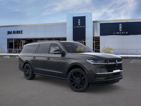 New 2026 Lincoln Navigator L Reserve w/ Jet Appearance Package image 6