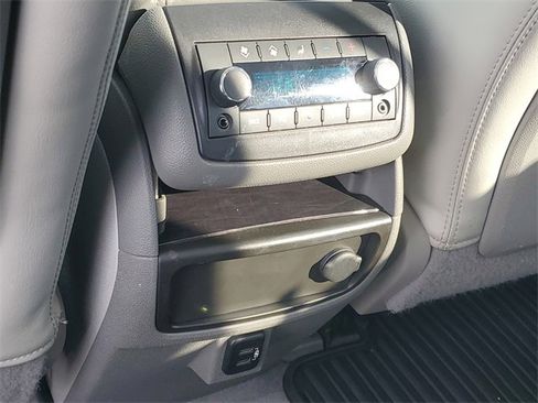 Certified 2017 Buick Enclave Leather w/ Enclave Sport Touring Edition image 16