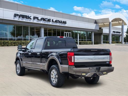 Used 2021 Ford F250 King Ranch w/ King Ranch Ultimate Package image 4