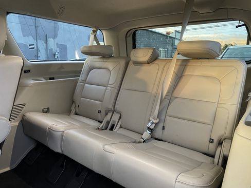 Used 2018 Lincoln Navigator L Select w/ Cargo Package image 24