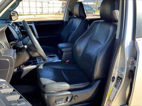 Used 2016 Toyota 4Runner Limited image 7