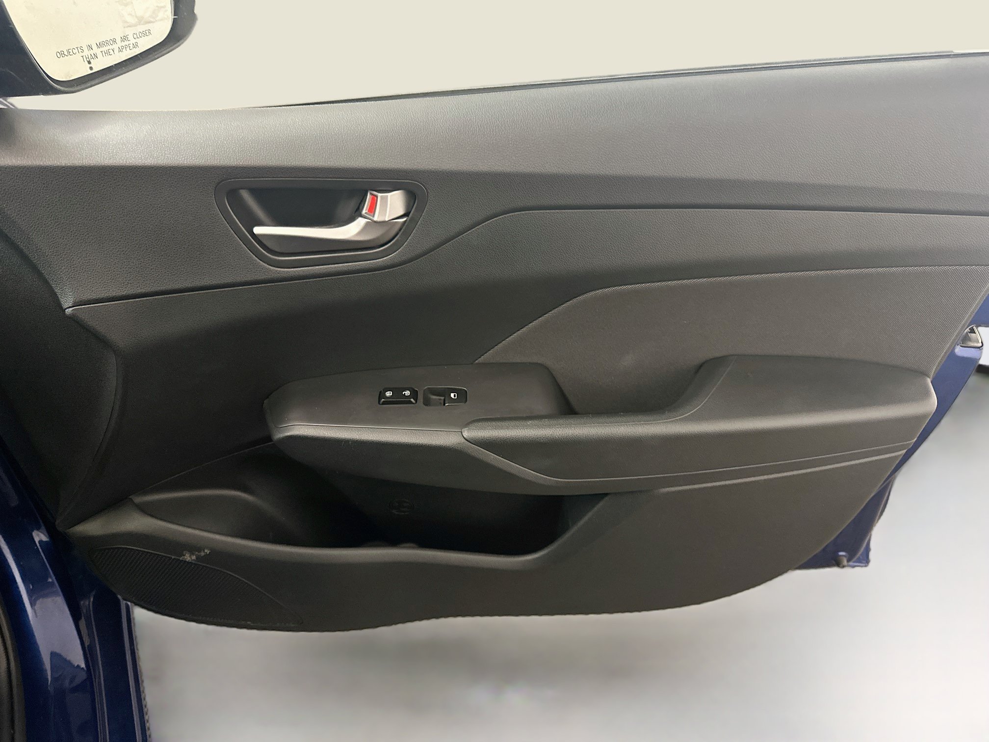 Used 2020 Hyundai Accent SE FWD image 32