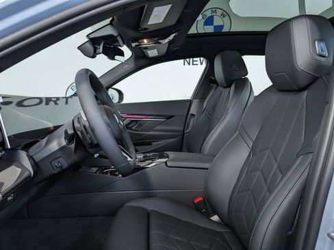 New 2027 BMW 550e xDrive AWD/4WD image 2