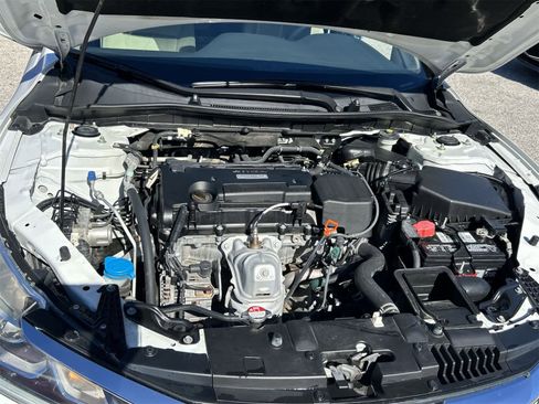 Used 2016 Honda Accord LX image 9