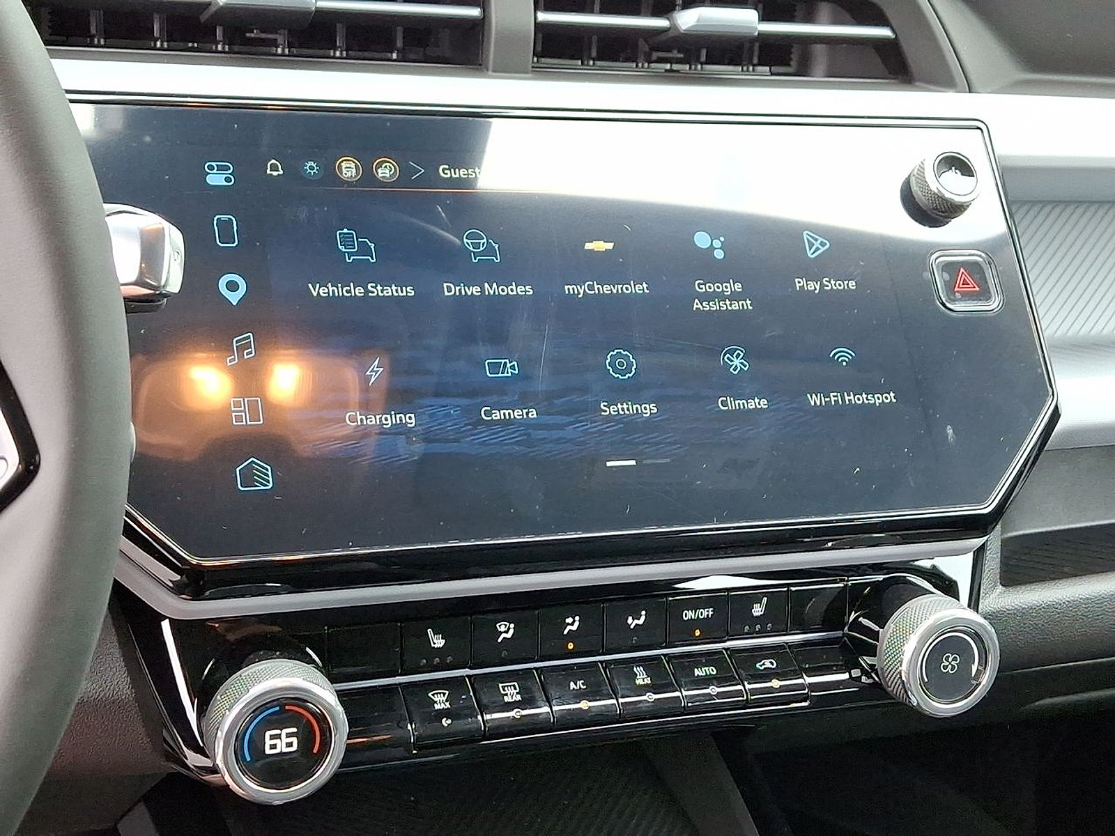 New 2027 Chevrolet Bolt LT w/ Comfort Package FWD image 16