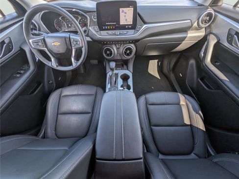 Used 2024 Chevrolet Blazer LT w/ Sound & Technology Package FWD image 36