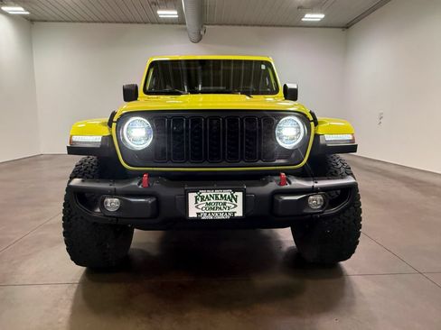 Used 2024 Jeep Wrangler Unlimited Rubicon AWD/4WD image 40
