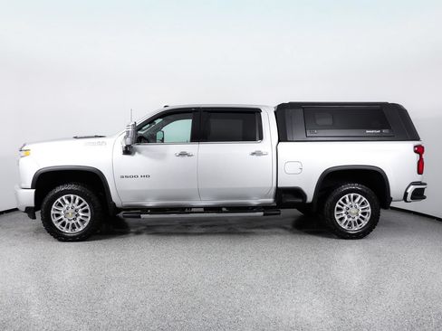 Used 2022 Chevrolet Silverado 3500 High Country w/ Z71 Off-Road Package AWD/4WD image 4
