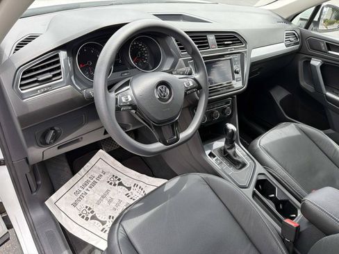 Used 2019 Volkswagen Tiguan S FWD image 9