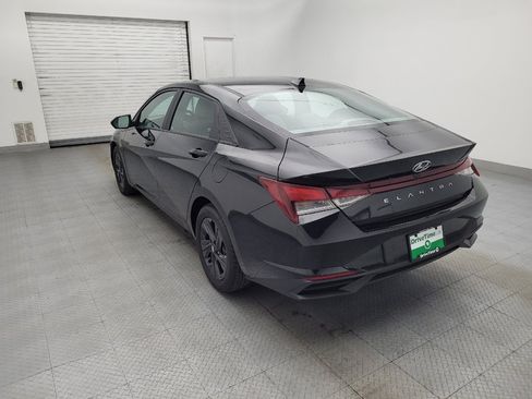 Used 2023 Hyundai Elantra SEL image 5