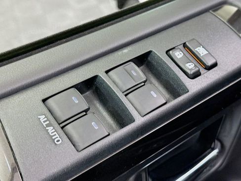 Used 2024 Toyota 4Runner TRD Off-Road image 17