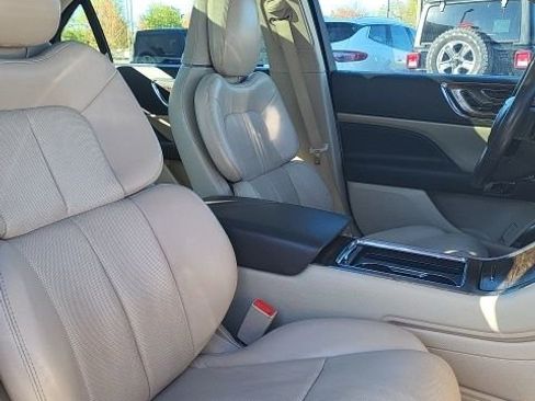 Used 2018 Lincoln Continental Reserve AWD/4WD image 20