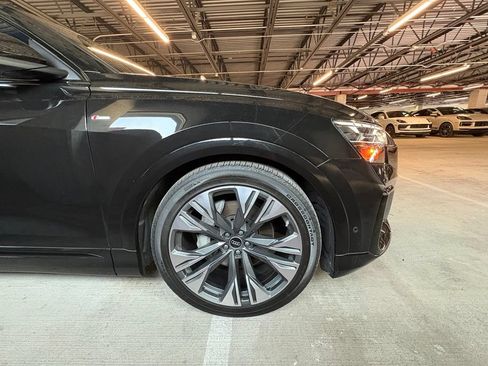 Used 2026 Audi Q8 Premium Plus AWD/4WD image 12