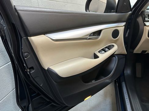 Used 2019 INFINITI QX50 Luxe image 15