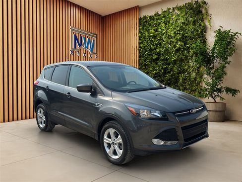 Used 2015 Ford Escape SE AWD/4WD image 1