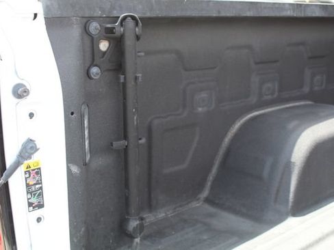 Used 2024 GMC Sierra 1500 AT4 w/ Technology Package AWD/4WD image 7