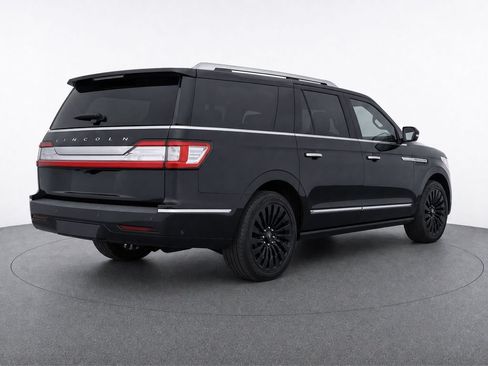 Used 2019 Lincoln Navigator L Reserve AWD/4WD image 3