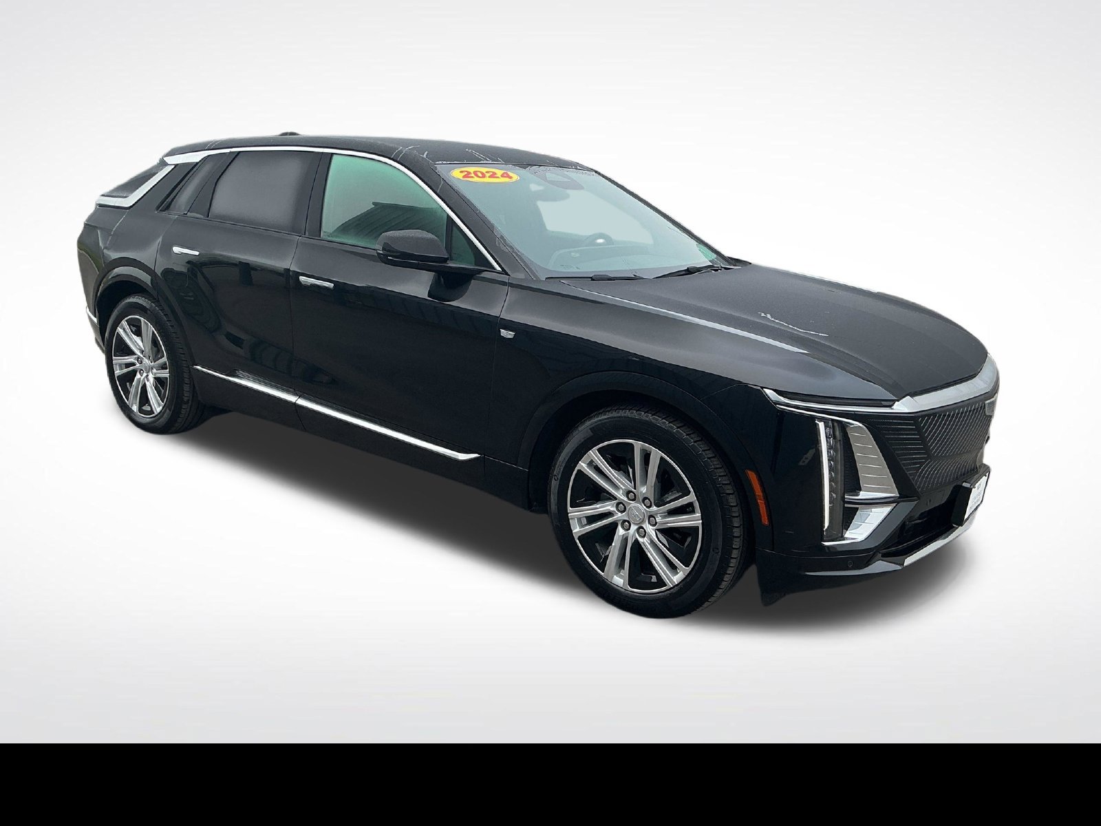 Certified 2024 Cadillac Lyriq Tech AWD/4WD image 8