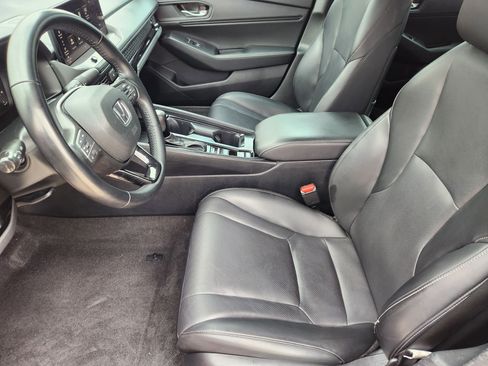 Used 2023 Honda Accord Sport image 13