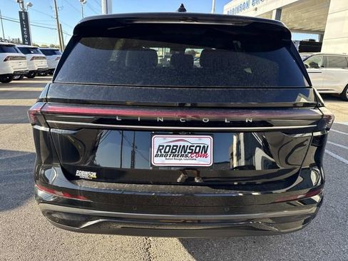 New 2026 Lincoln Nautilus Reserve w/ Jet Appearance Package image 4