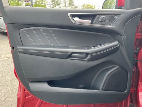 Used 2024 Ford Edge ST w/ Equipment Group 401A AWD/4WD image 9