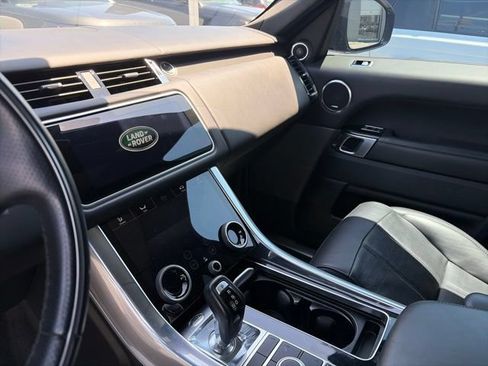 Used 2018 Land Rover Range Rover Sport HSE Dynamic AWD/4WD image 8