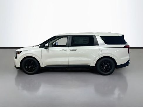 New 2027 Kia Carnival LX FWD image 4
